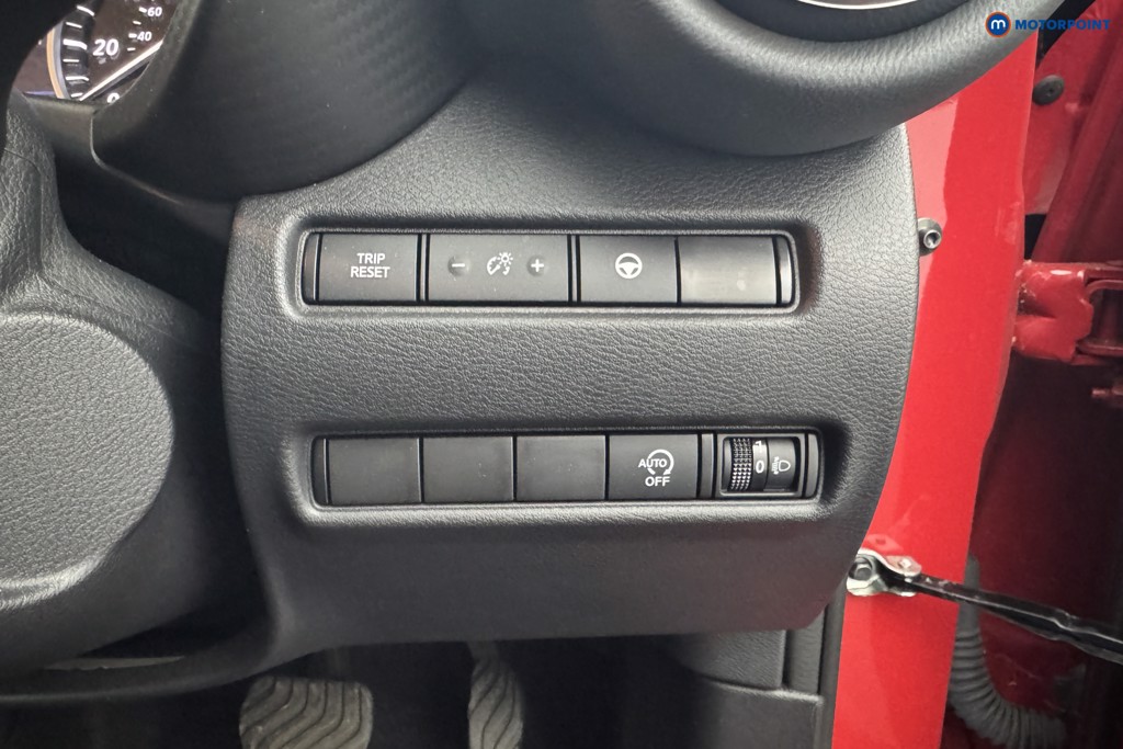 Nissan Juke Tekna Automatic Petrol SUV - Stock Number (1561775) - 15th supplementary image