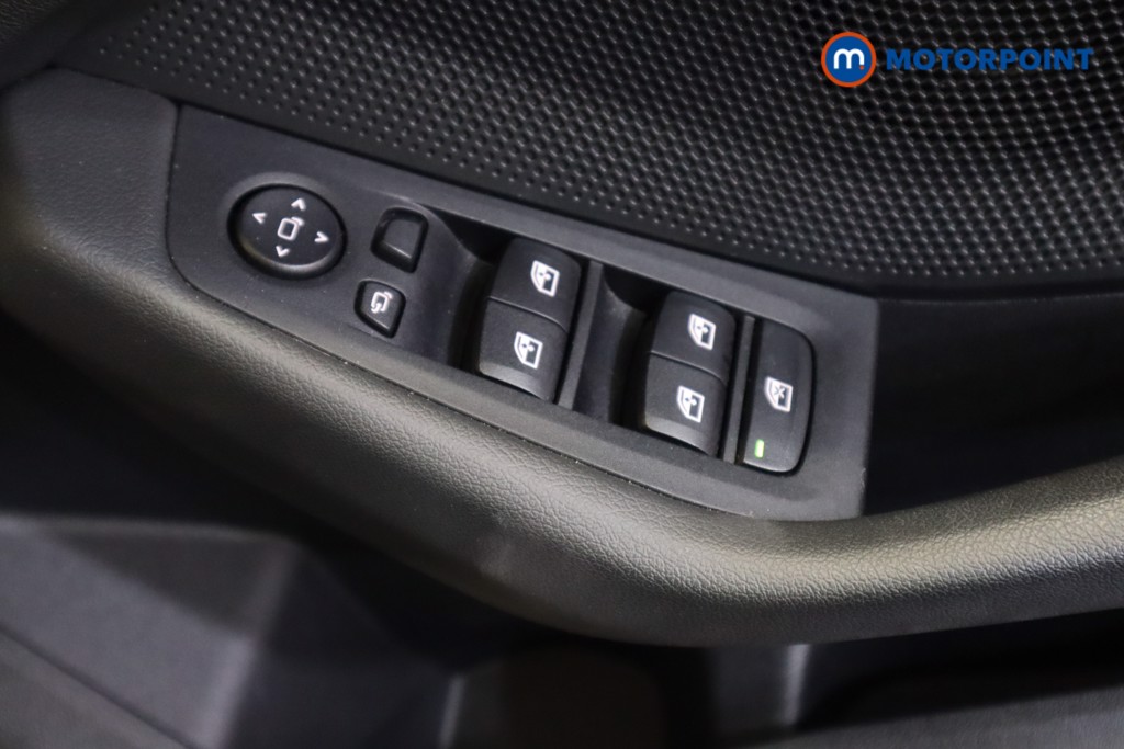 BMW 1 Series SE Automatic Diesel Hatchback - Stock Number (1561841) - 9th supplementary image