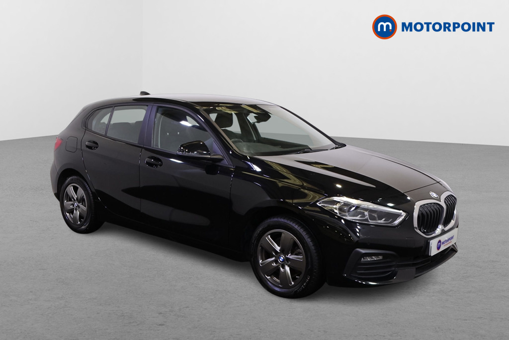 BMW 1 Series SE Automatic Diesel Hatchback - Stock Number (1561841) - Drivers side front corner