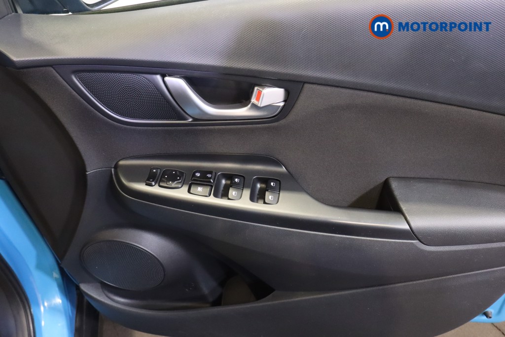Hyundai Kona Se Connect Automatic Petrol-Electric Hybrid SUV - Stock Number (1561963) - 7th supplementary image