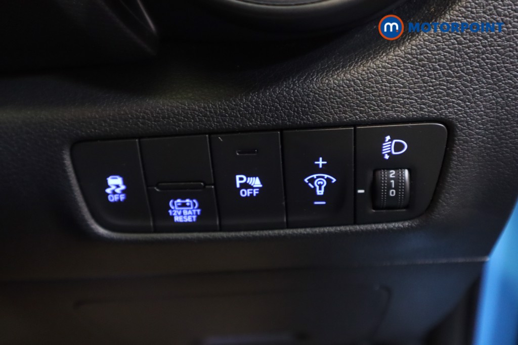 Hyundai Kona Se Connect Automatic Petrol-Electric Hybrid SUV - Stock Number (1561963) - 10th supplementary image