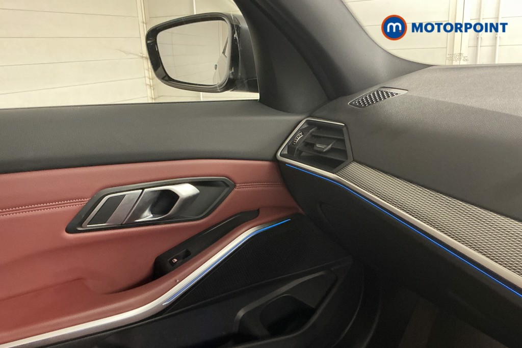 BMW 3 Series M Sport Automatic Petrol Plug-In Hybrid Saloon - Stock Number (1562140) - 18th supplementary image