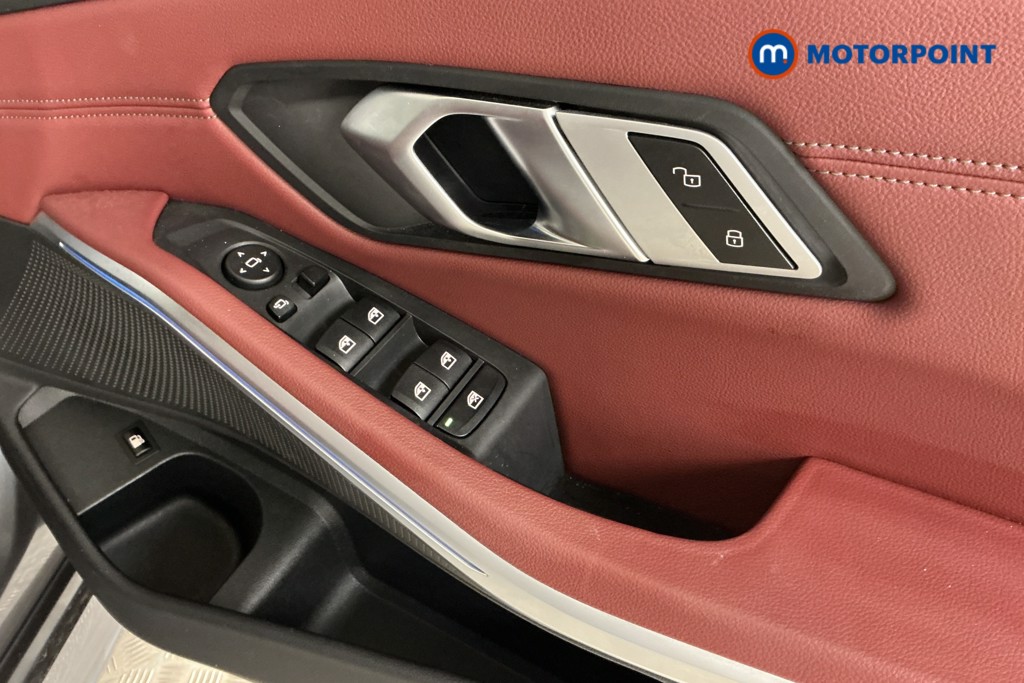 BMW 3 Series M Sport Automatic Petrol Plug-In Hybrid Saloon - Stock Number (1562140) - 24th supplementary image