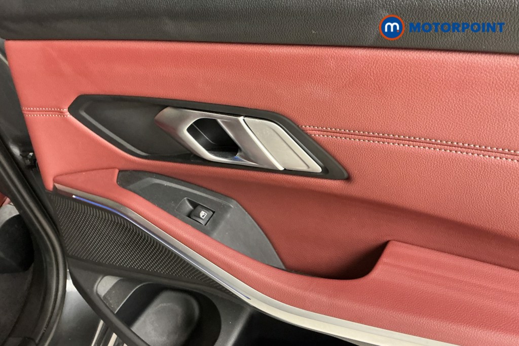 BMW 3 Series M Sport Automatic Petrol Plug-In Hybrid Saloon - Stock Number (1562140) - 26th supplementary image