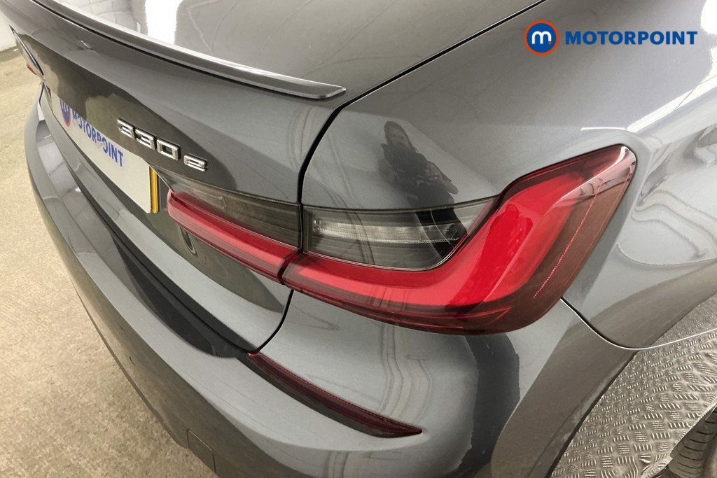 BMW 3 Series M Sport Automatic Petrol Plug-In Hybrid Saloon - Stock Number (1562140) - 32nd supplementary image