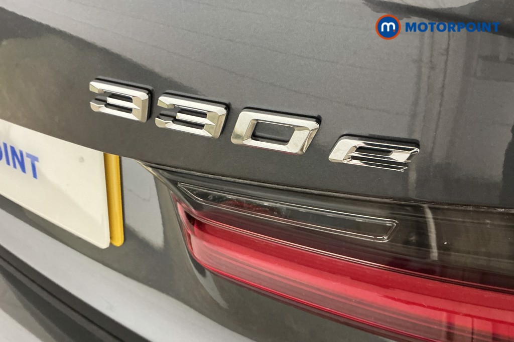 BMW 3 Series M Sport Automatic Petrol Plug-In Hybrid Saloon - Stock Number (1562140) - 33rd supplementary image