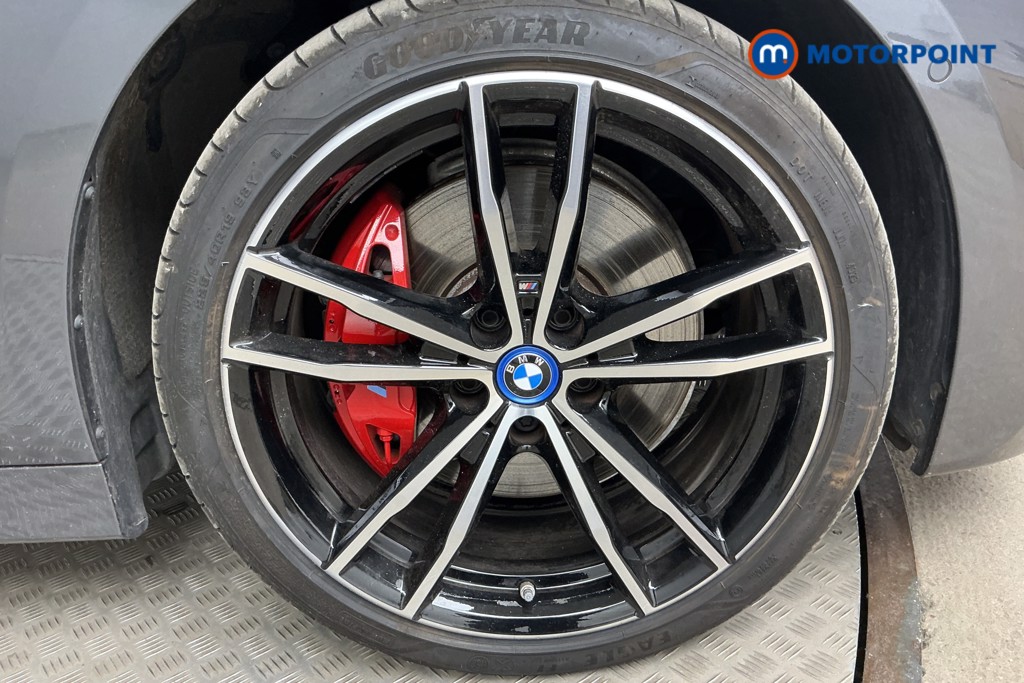 BMW 3 Series M Sport Automatic Petrol Plug-In Hybrid Saloon - Stock Number (1562140) - 36th supplementary image