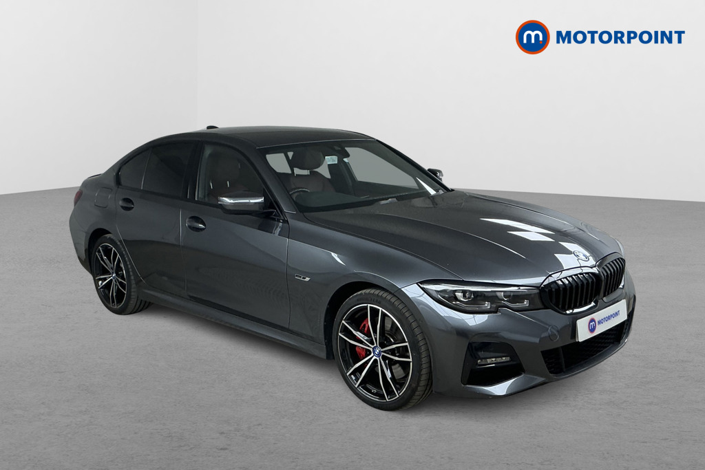 BMW 3 Series M Sport Automatic Petrol Plug-In Hybrid Saloon - Stock Number (1562140) - Drivers side front corner