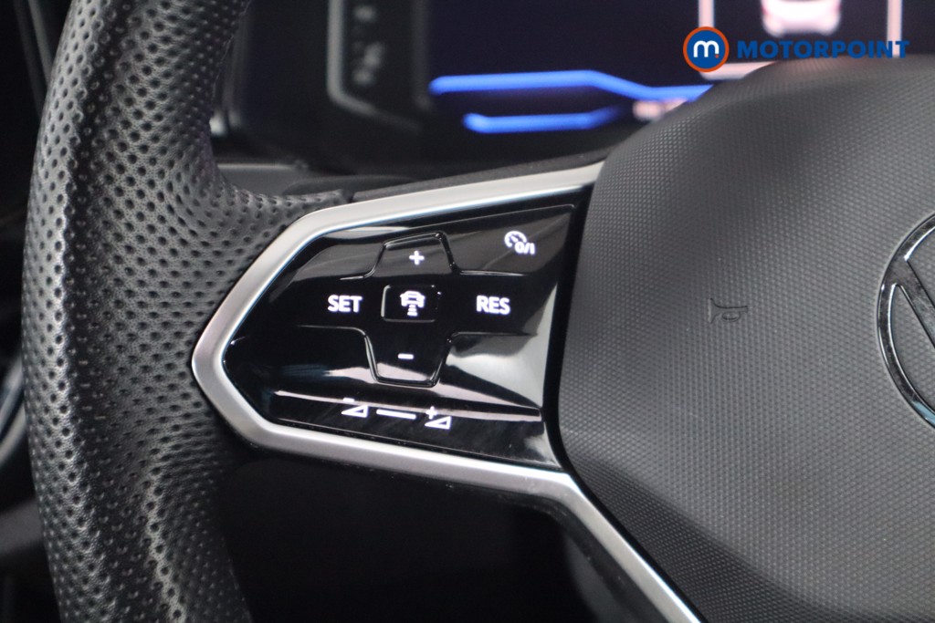 Volkswagen T-Roc R-Line Automatic Petrol SUV - Stock Number (1562205) - 7th supplementary image
