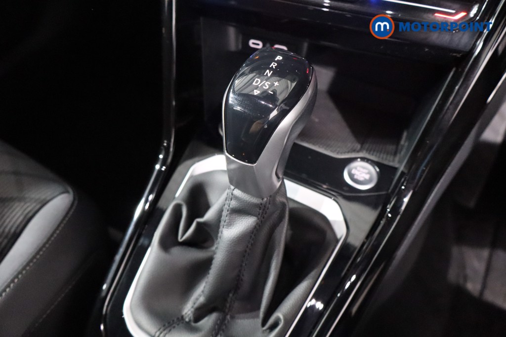 Volkswagen T-Roc R-Line Automatic Petrol SUV - Stock Number (1562205) - 14th supplementary image