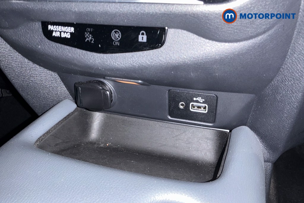 Nissan Juke Tekna Automatic Petrol SUV - Stock Number (1562310) - 15th supplementary image