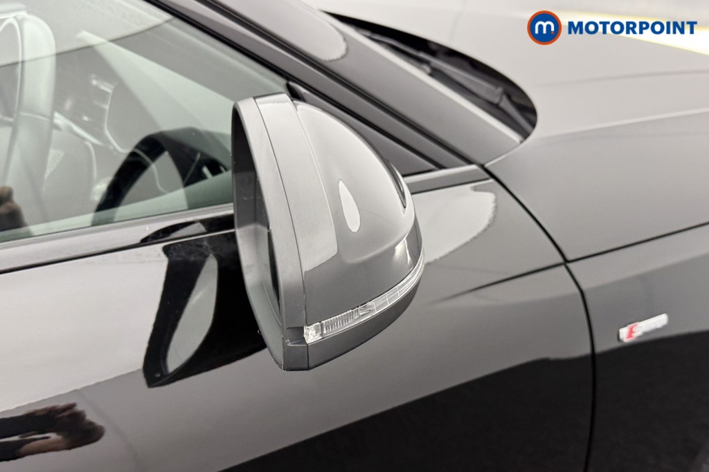Audi A4 Black Edition Manual Petrol Estate - Stock Number (1562327) - 18th supplementary image