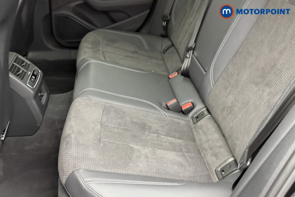 Audi A4 Black Edition Manual Petrol Estate - Stock Number (1562327) - 25th supplementary image