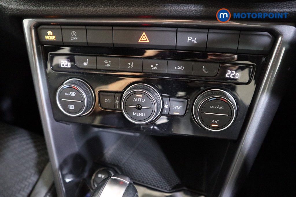 Volkswagen T-Roc R-Line Automatic Petrol SUV - Stock Number (1562383) - 7th supplementary image