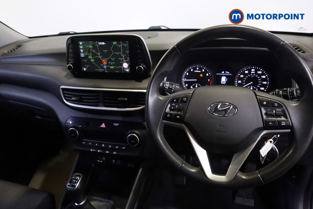 Hyundai Tucson Se Nav Manual Petrol SUV - Stock Number (1562384) - 1st supplementary image