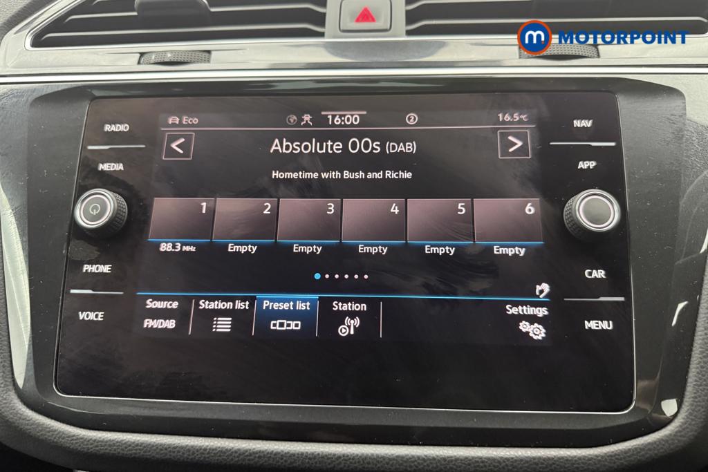 Volkswagen Tiguan R-Line Automatic Petrol SUV - Stock Number (1562391) - 4th supplementary image