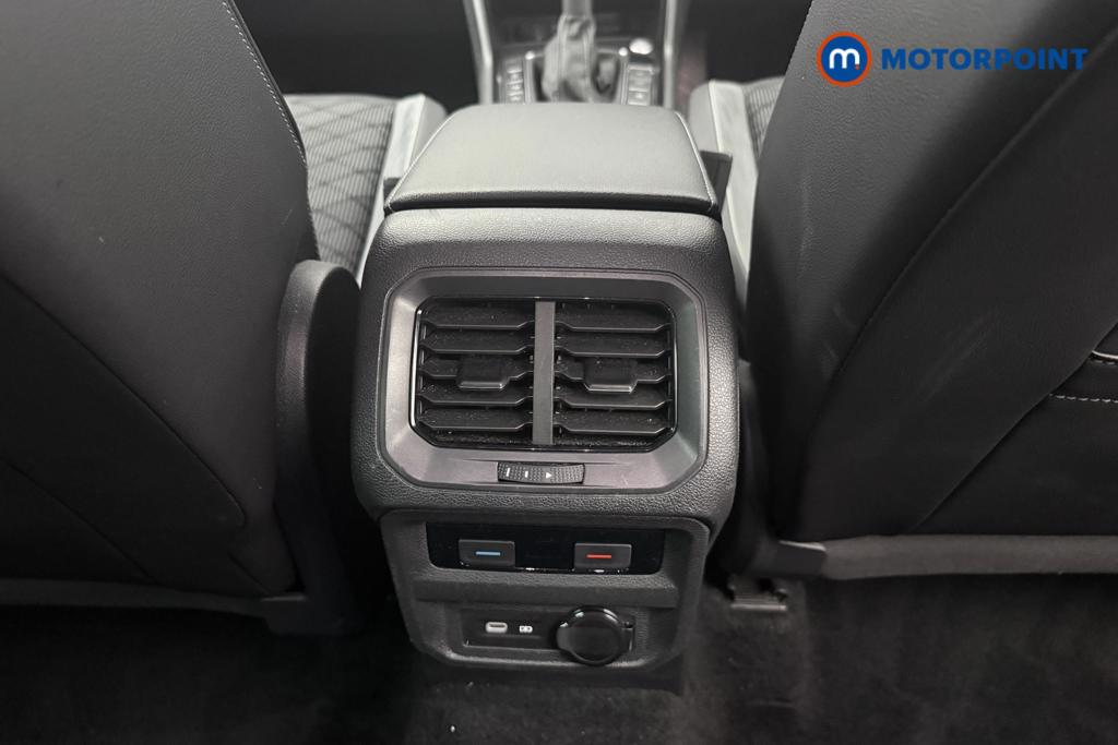 Volkswagen Tiguan R-Line Automatic Petrol SUV - Stock Number (1562391) - 21st supplementary image