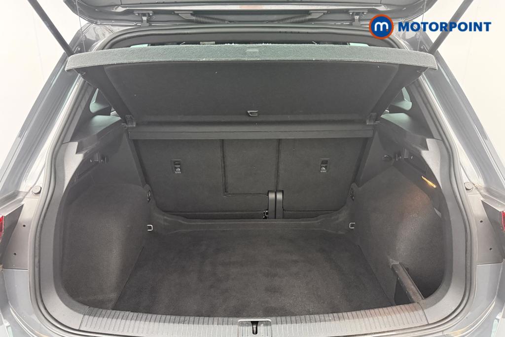 Volkswagen Tiguan R-Line Automatic Petrol SUV - Stock Number (1562391) - 23rd supplementary image