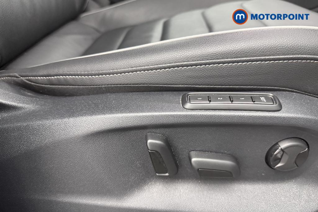 Volkswagen Tiguan R-Line Edition Automatic Diesel SUV - Stock Number (1562582) - 17th supplementary image