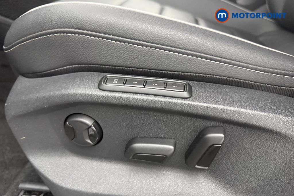 Volkswagen Tiguan R-Line Edition Automatic Diesel SUV - Stock Number (1562582) - 18th supplementary image