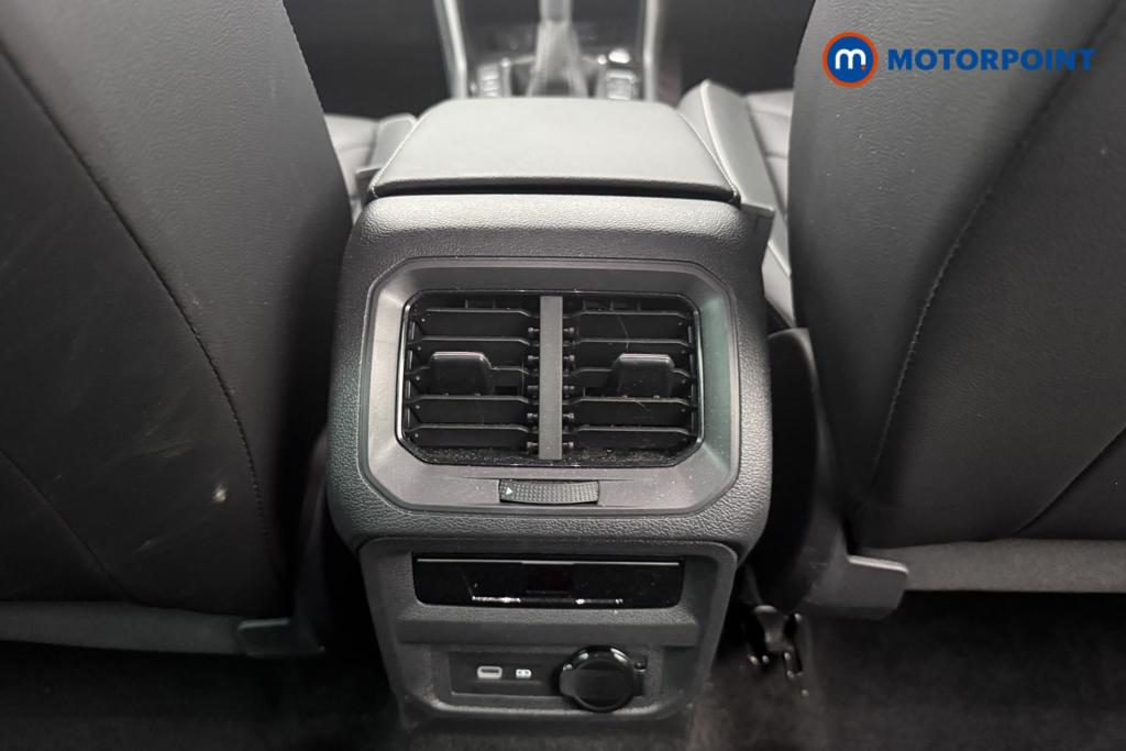 Volkswagen Tiguan R-Line Edition Automatic Diesel SUV - Stock Number (1562582) - 22nd supplementary image