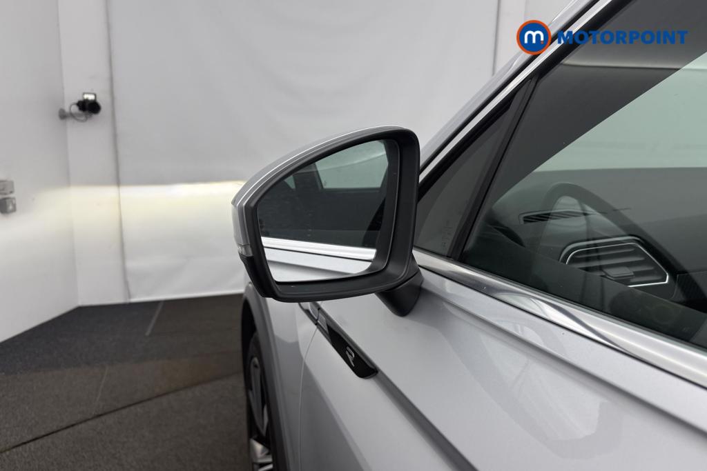 Volkswagen Tiguan R-Line Edition Automatic Diesel SUV - Stock Number (1562582) - 31st supplementary image