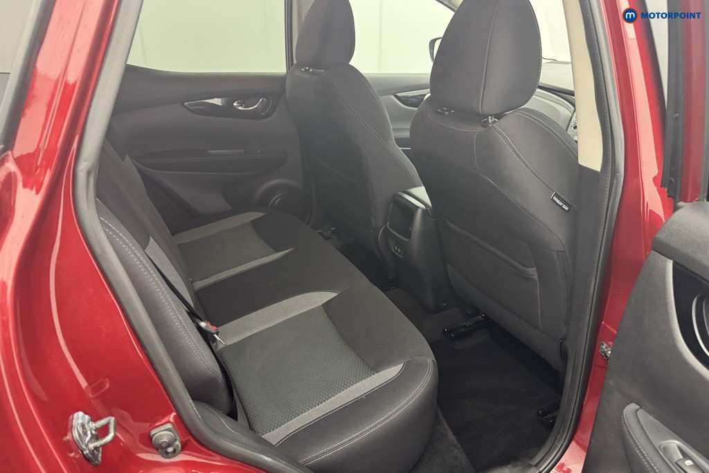 Nissan Qashqai N-Connecta Manual Petrol SUV - Stock Number (1563165) - 7th supplementary image
