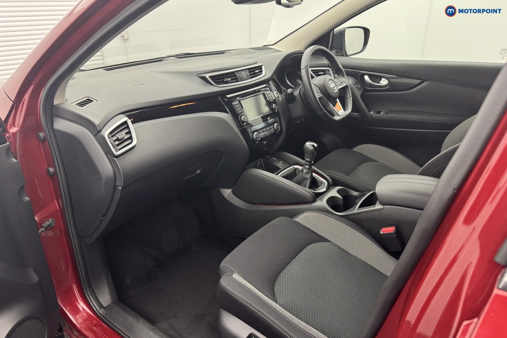 Nissan Qashqai N-Connecta Manual Petrol SUV - Stock Number (1563165) - 8th supplementary image