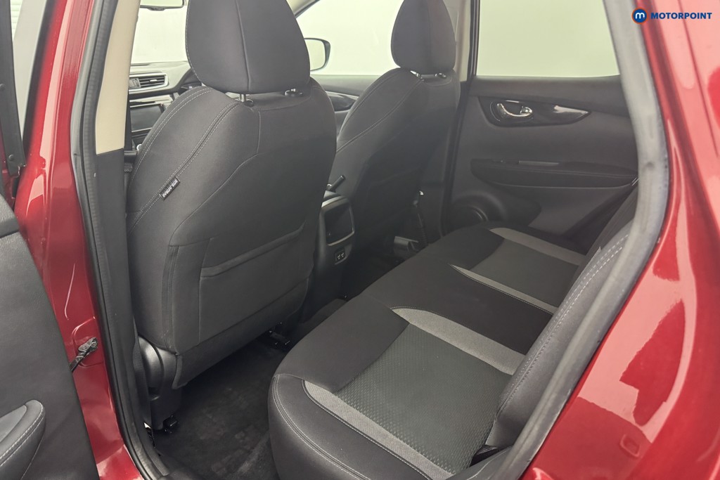 Nissan Qashqai N-Connecta Manual Petrol SUV - Stock Number (1563165) - 9th supplementary image