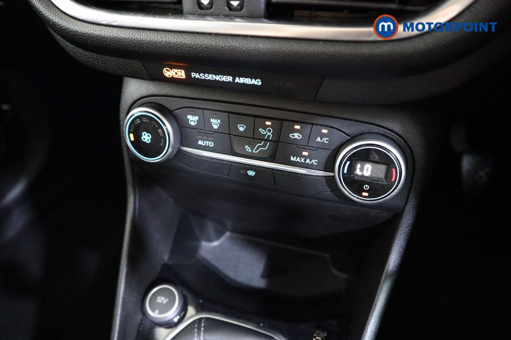 Ford Fiesta Titanium Manual Petrol Hatchback - Stock Number (1563181) - 7th supplementary image