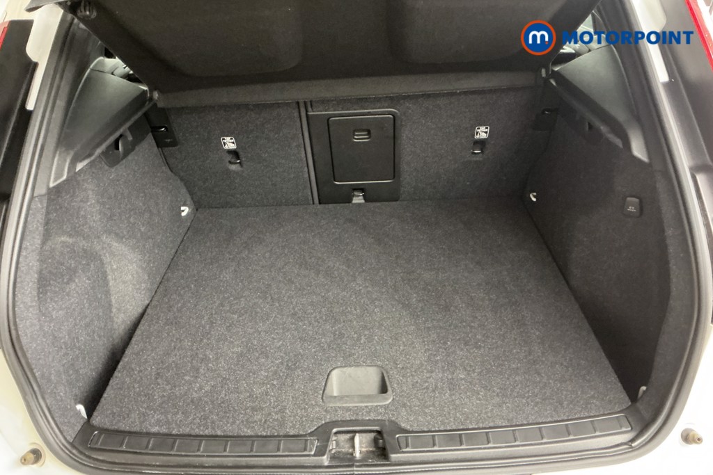 Volvo Xc40 Momentum Manual Petrol SUV - Stock Number (1563335) - 3rd supplementary image