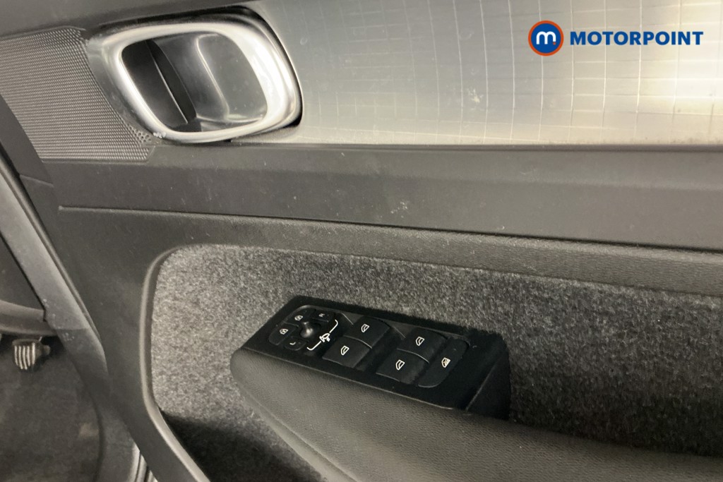 Volvo Xc40 Momentum Manual Petrol SUV - Stock Number (1563335) - 20th supplementary image