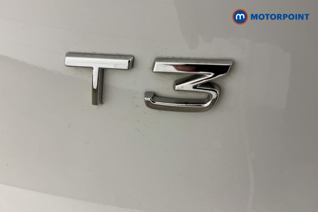 Volvo Xc40 Momentum Manual Petrol SUV - Stock Number (1563335) - 28th supplementary image