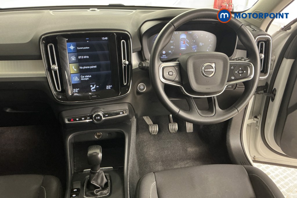 Volvo Xc40 Momentum Manual Petrol SUV - Stock Number (1563335) - 1st supplementary image