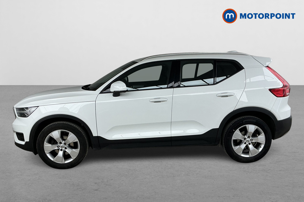 Volvo Xc40 Momentum Manual Petrol SUV - Stock Number (1563335) - Passenger side