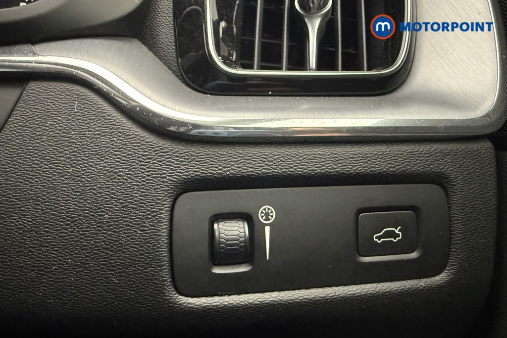 Volvo Xc60 Edition Automatic Petrol SUV - Stock Number (1563541) - 15th supplementary image