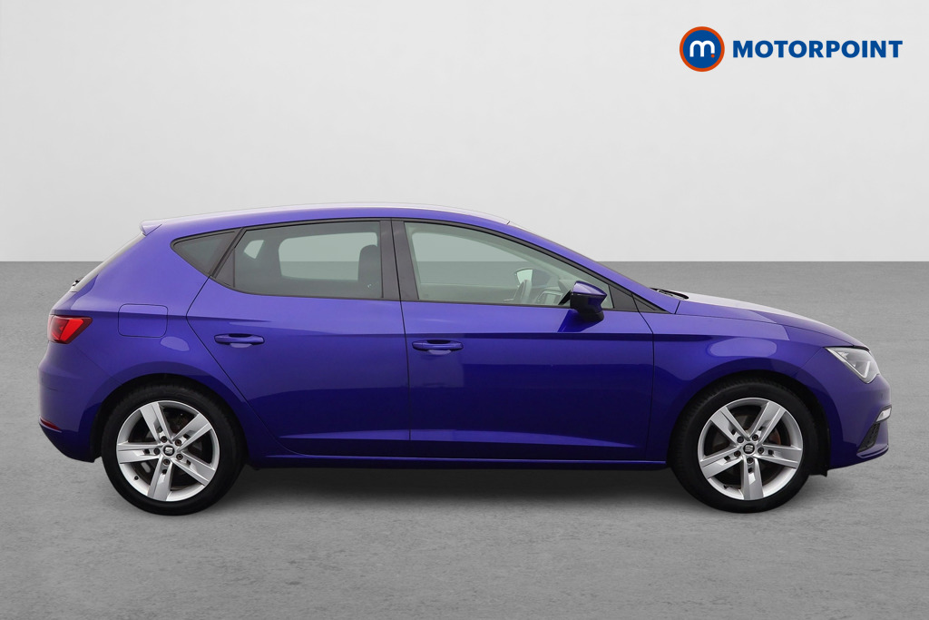 Seat Leon FR Manual Petrol Hatchback - Stock Number (1563557) - Drivers side