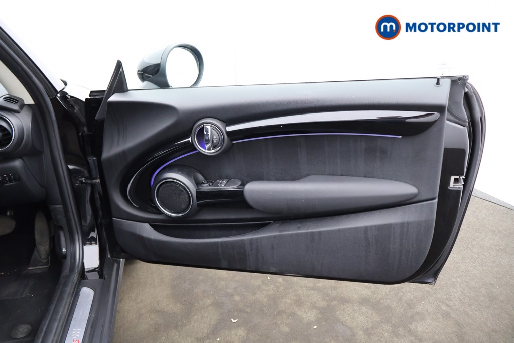 Mini Hatchback Cooper S Exclusive Automatic Petrol Hatchback - Stock Number (1563606) - 8th supplementary image