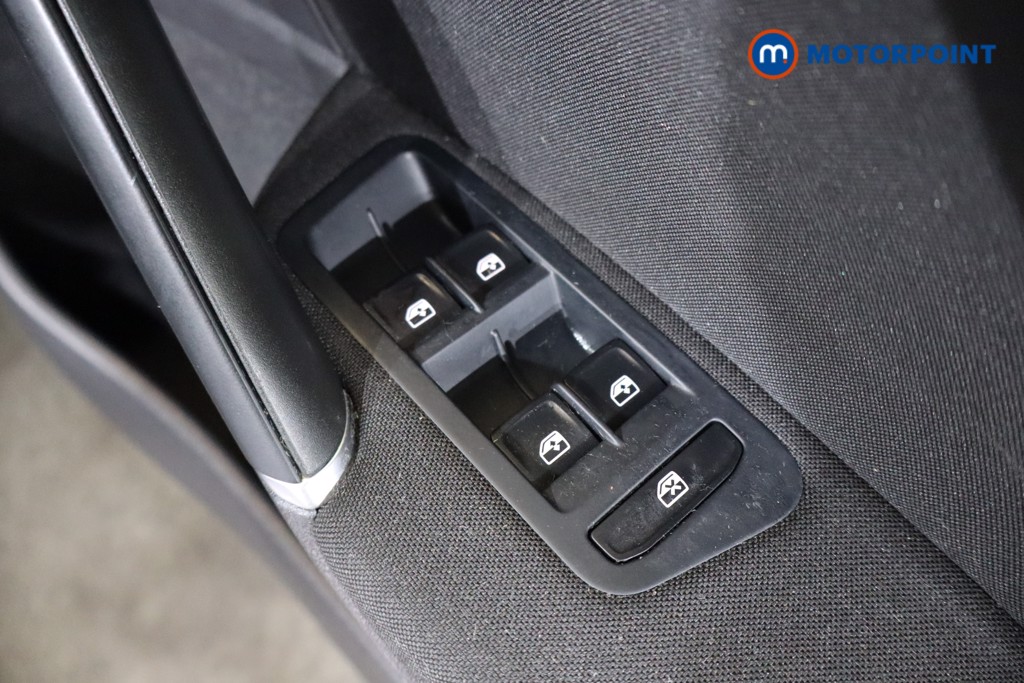 Volkswagen Golf Match Manual Petrol Hatchback - Stock Number (1563682) - 18th supplementary image