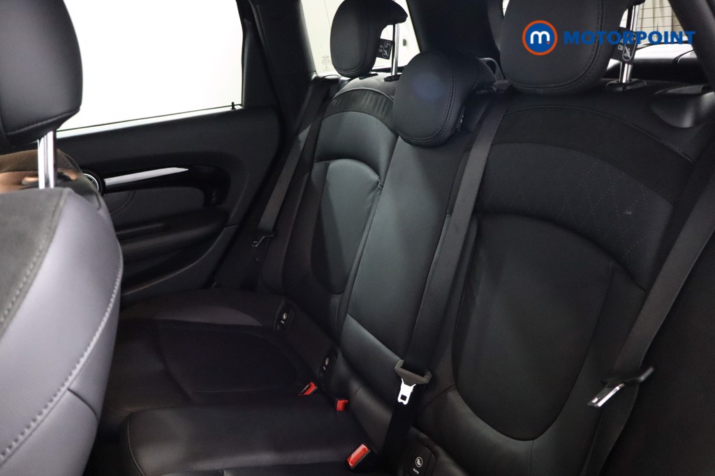 Mini Clubman Cooper Sport Manual Petrol Estate - Stock Number (1563957) - 21st supplementary image