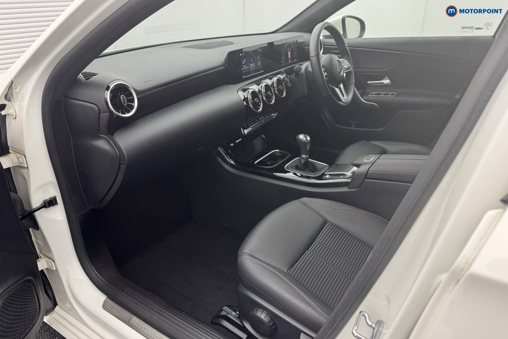 Mercedes-Benz A Class Sport Manual Petrol Hatchback - Stock Number (1564033) - 8th supplementary image