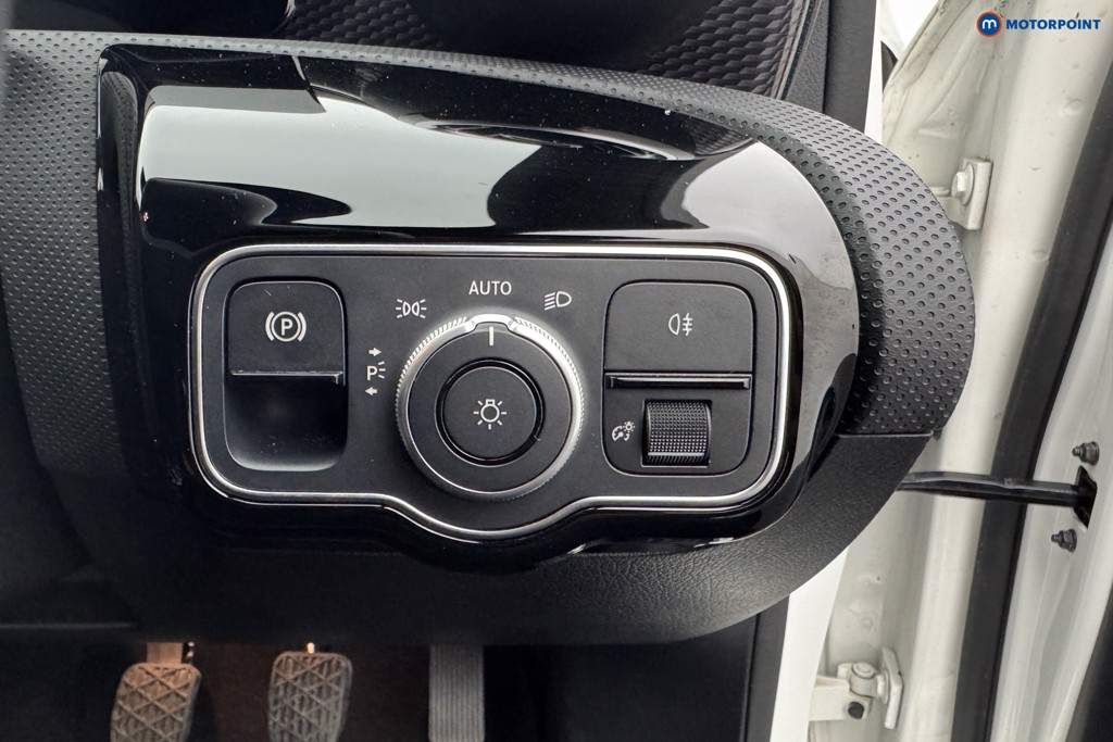Mercedes-Benz A Class Sport Manual Petrol Hatchback - Stock Number (1564033) - 15th supplementary image