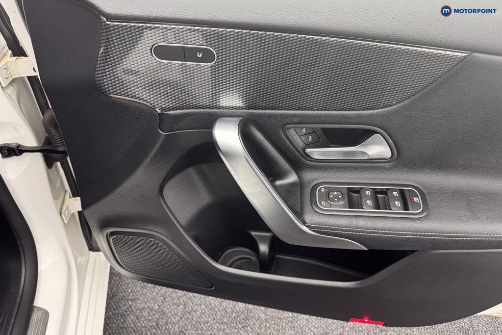 Mercedes-Benz A Class Sport Manual Petrol Hatchback - Stock Number (1564033) - 16th supplementary image