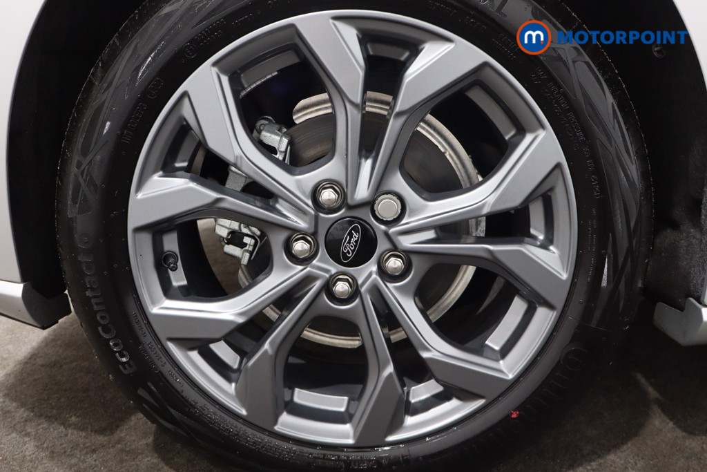 Ford Focus St-Line Manual Petrol-Electric Hybrid Hatchback - Stock Number (1564248) - 9th supplementary image