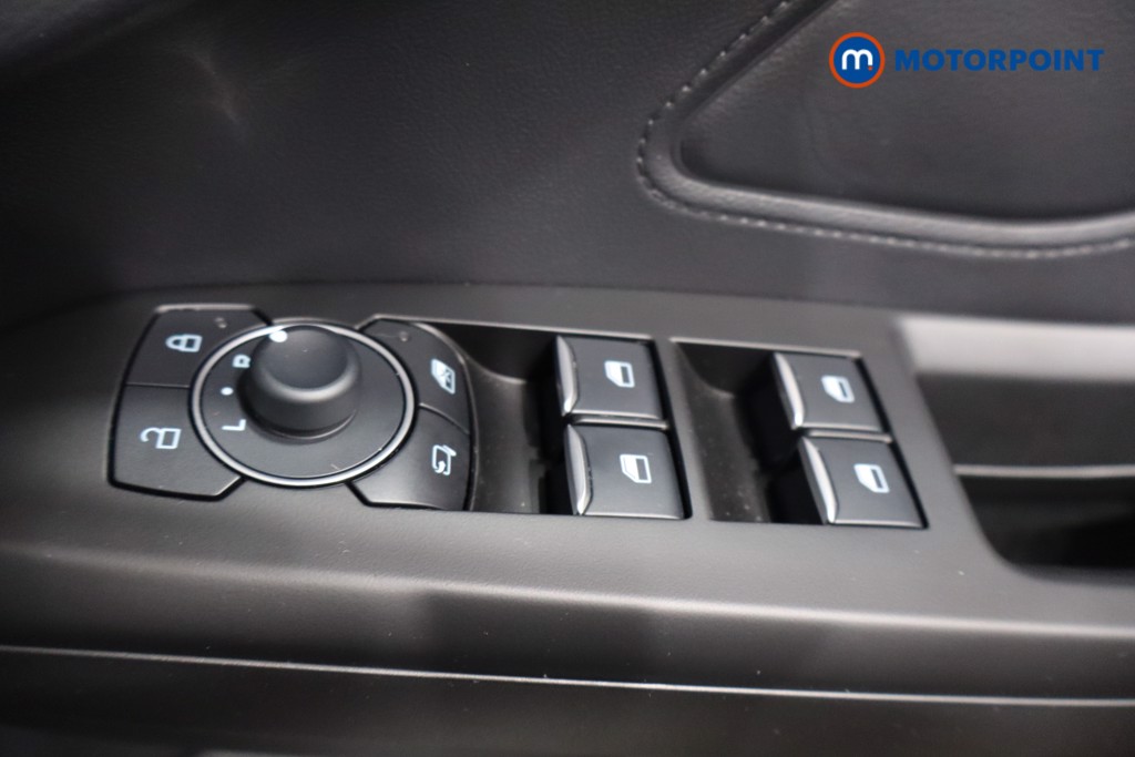 Ford Focus St-Line Manual Petrol-Electric Hybrid Hatchback - Stock Number (1564248) - 23rd supplementary image