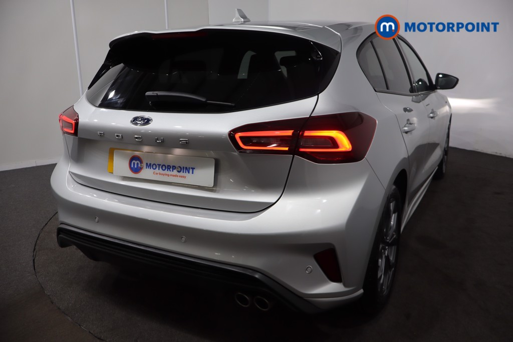 Ford Focus St-Line Manual Petrol-Electric Hybrid Hatchback - Stock Number (1564248) - 28th supplementary image