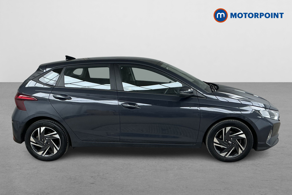 Hyundai I20 Element Manual Petrol Hatchback - Stock Number (1564330) - Drivers side