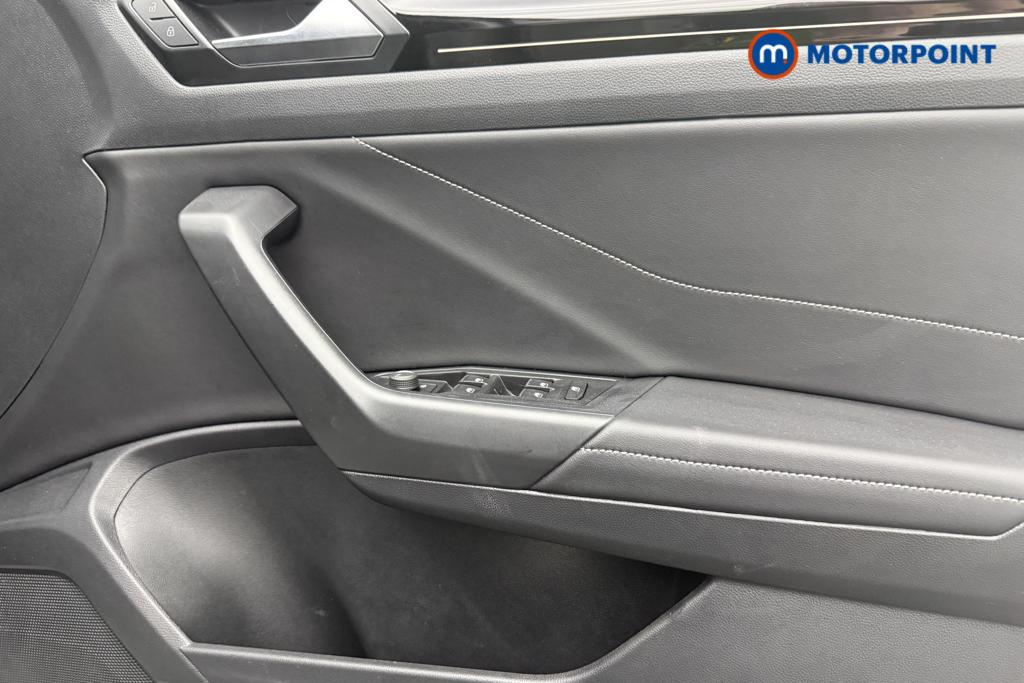 Volkswagen T-Roc R-Line Automatic Petrol SUV - Stock Number (1564742) - 18th supplementary image