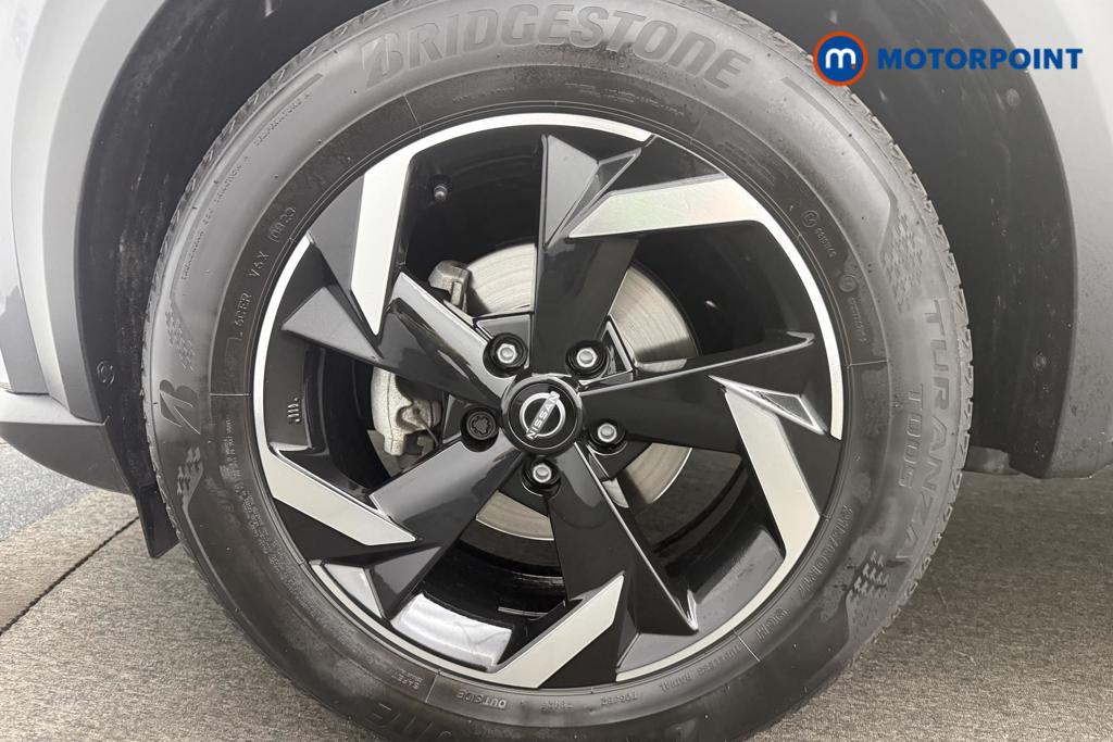 Nissan Juke N-Connecta Automatic Petrol SUV - Stock Number (1564986) - 12th supplementary image
