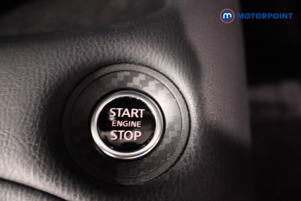 Nissan Juke N-Connecta Automatic Petrol SUV - Stock Number (1564999) - 13th supplementary image